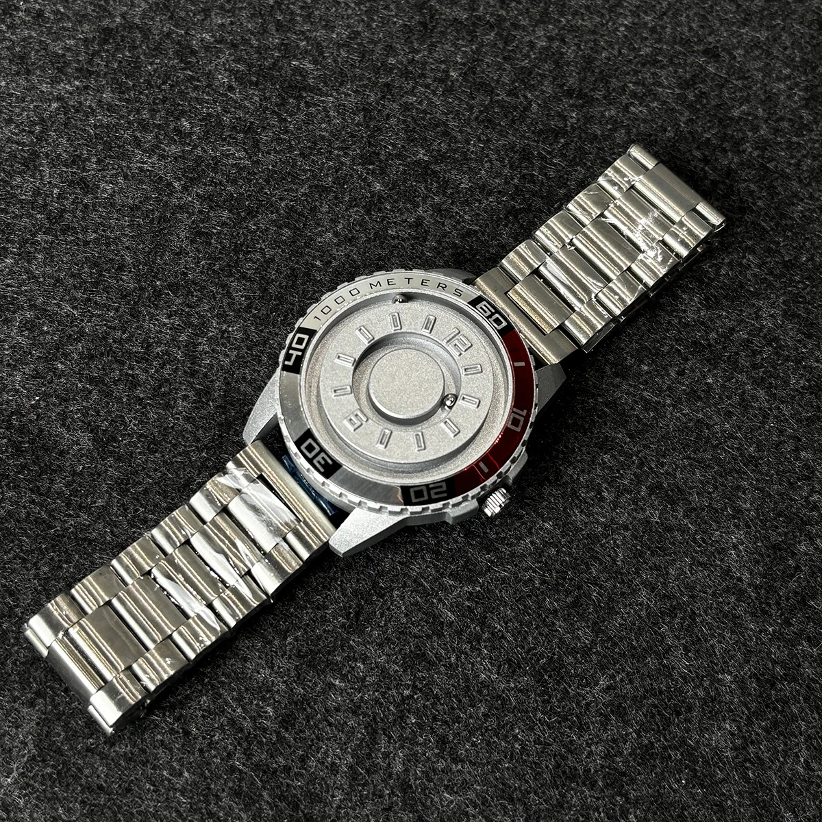 New Magnetic Metal Bead Men's Quartz Watch Creative Magnetic Ball Dial Outdoor Sports Watch