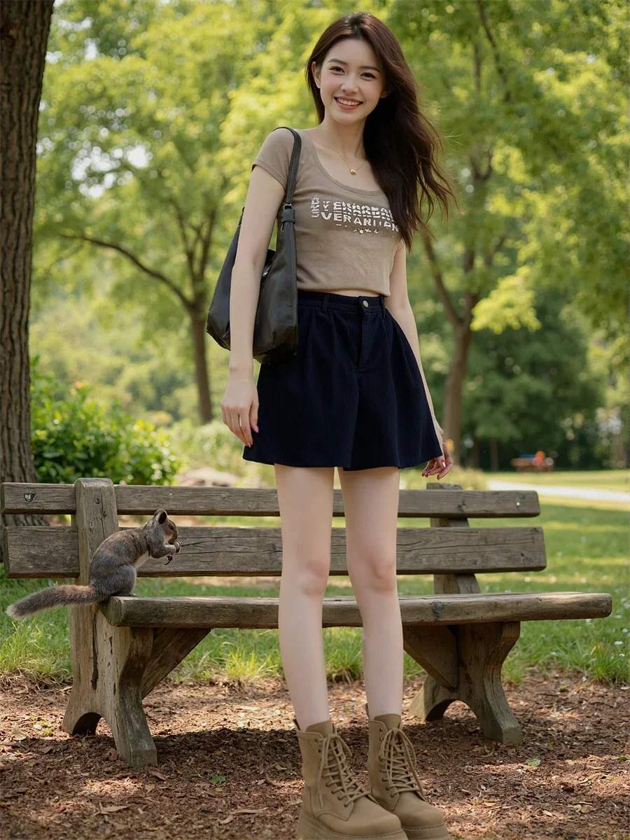 Pantalones cortos de pana para mujer Trippy Cogumelos Ojos Derretir Geometría Mozambique Tayikis Macedonia Recorte plano