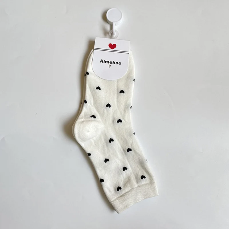 5 Pairs/Lot Woman Cotton Socks Cute Red Heart Printed Sweet Girls Novelty Casual Middle Tube Sox