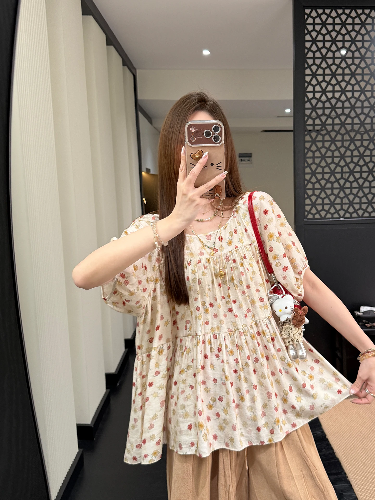 

Zhang Sheshi Summer 26 Gentle Focal Length Retro Floral Print Silk Chiffon Doll Shirt Women's Korean Style Straight Cut Top