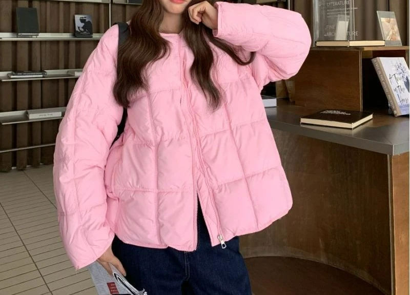 سترة قطنية عصرية برقبة دائرية للنساء لشتاء 2025 معطف دافئ سميك غير رسمي فضفاض جديد #1