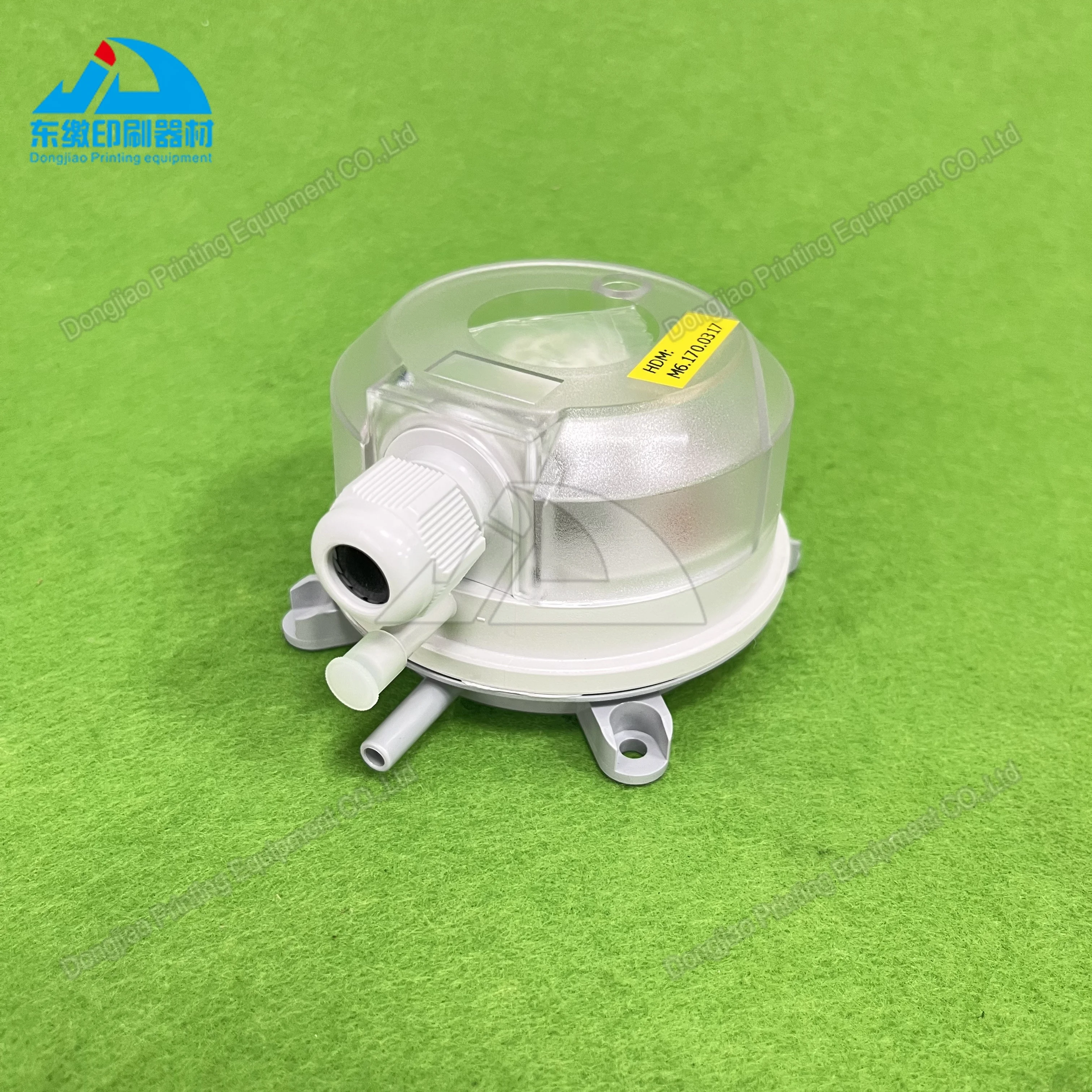 

1 Piece Original New Dryer Cabinet M6.170.0317 for Heidelberg SM52 Offset Printing Machinery Pressure Switch M6.170.0317