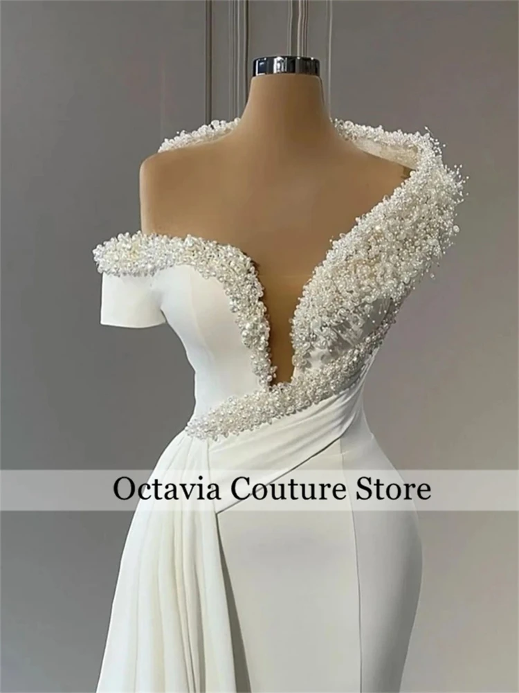 Special White Rhinestone Wedding Dresses For Bride Bead Crystal Formal Gown Side Tail Special Occasion Gown Customized