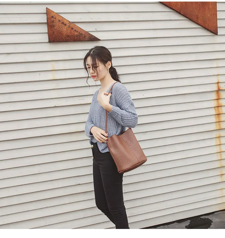 New bucket bag pleated large capacity shopping bag 2022 Korean version of single shoulder bag