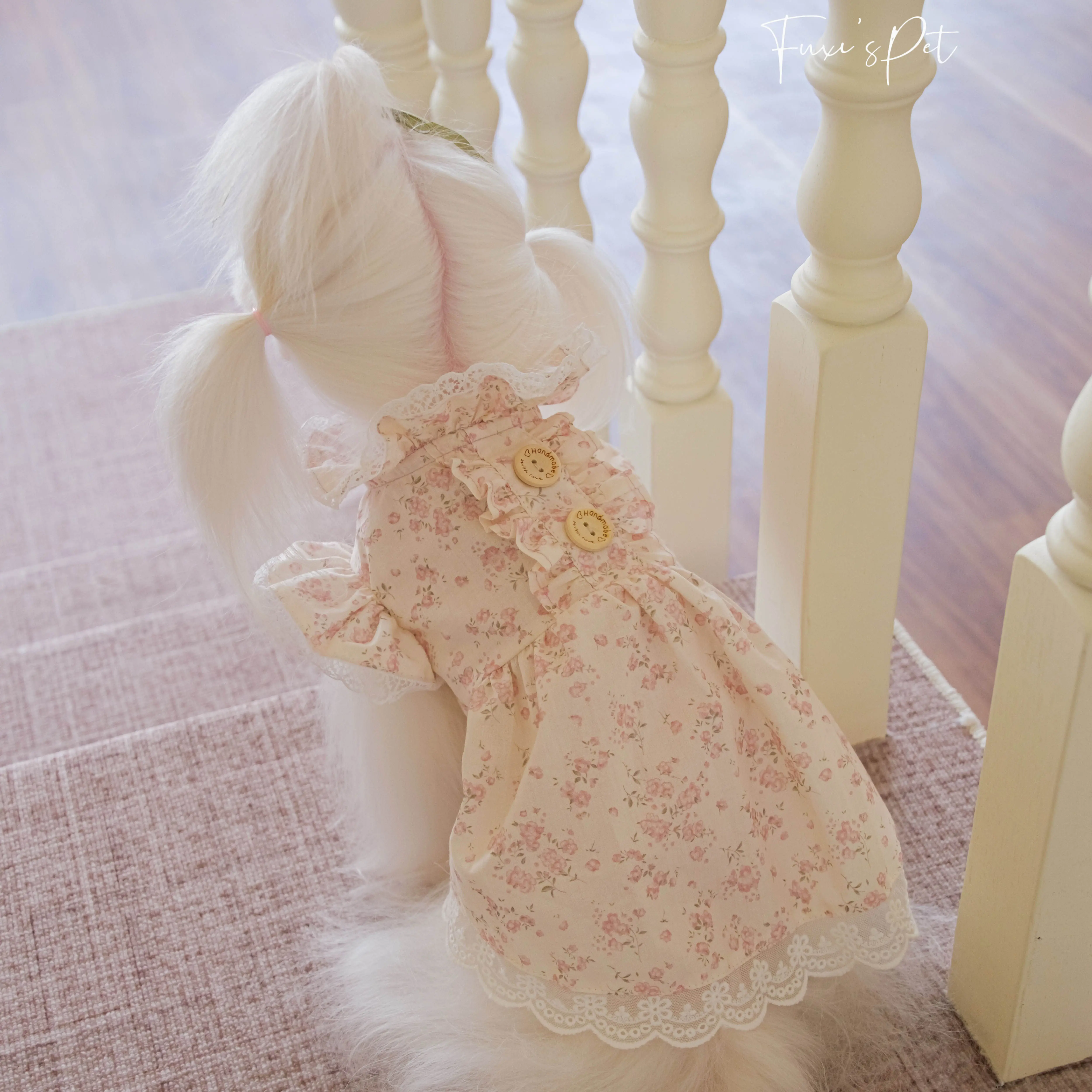 

2026 Spring Classic Floral Print Puppy Dog Cats Outfits Korean Pink White Cotton Pricess Dress For Small Medium Dog Pet Clothes