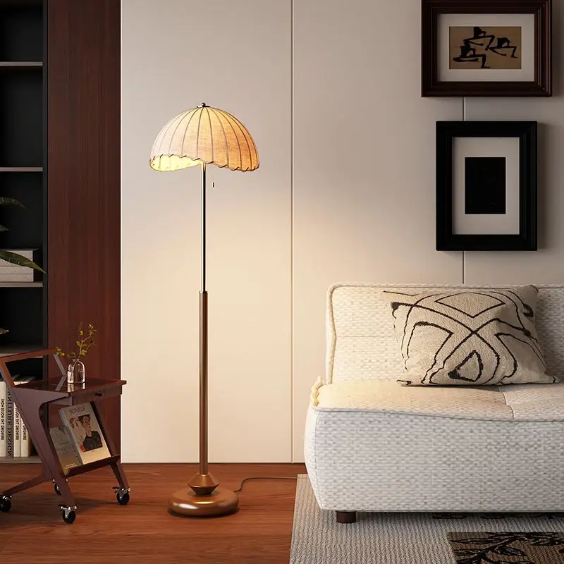 Lámpara de Pie de Metal de Lujo Vintage Estilo Wabi Sabi de Mediados de Siglo, Nueva Luz Ambiental para Sala de Estar, Sofá, Dormitorio