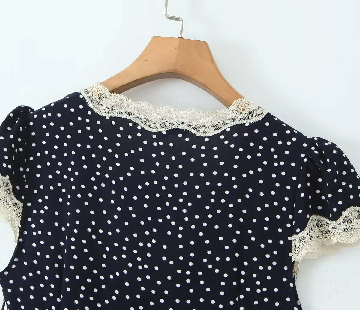 YENKYE 2025, Damen-Kleid, marineblau, gepunktet, langes Kleid, Spitzenbesatz, V-Ausschnitt, kurze Ärmel, A-Linie, elegante Urlaubskleider, Sommer-Maxi-Robe – Detail 15
