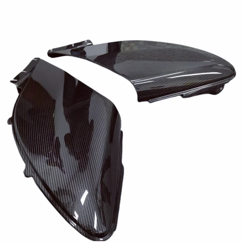 

Комплект обвеса для McLaren 650S из сухого карбона в стиле 675LT: накладки воздухозаборника, передний и задний бамперы