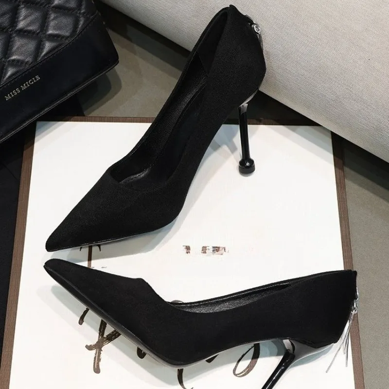 

Spring and Summer Baotou Sandals Pointed Toe One Buckle Women's Kitten Heel Fashion Temperament Elegant Single Shoes