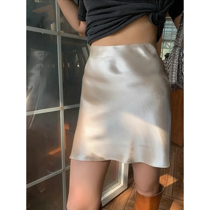 

2024 Summer Elegance Satin A-line Short Skirt Women's New Spicy Girl High Waist Slim Wrapped Hip Skirt Half skirt