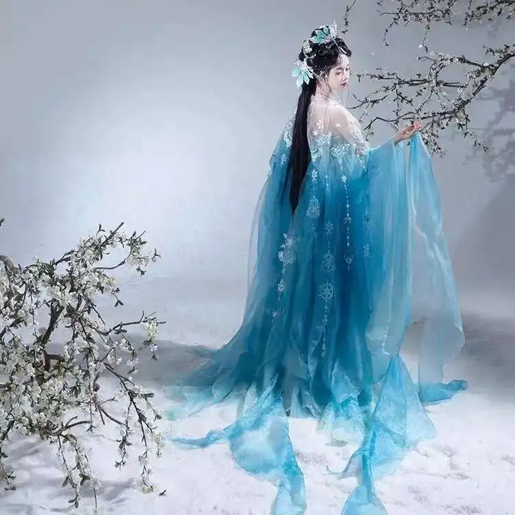 

[Qixi Hanfu] Костюм Ханьфу «Принцесса Фэйсюэ» с вышивкой бабочек, пышными рукавами и эластичной юбкой, женский