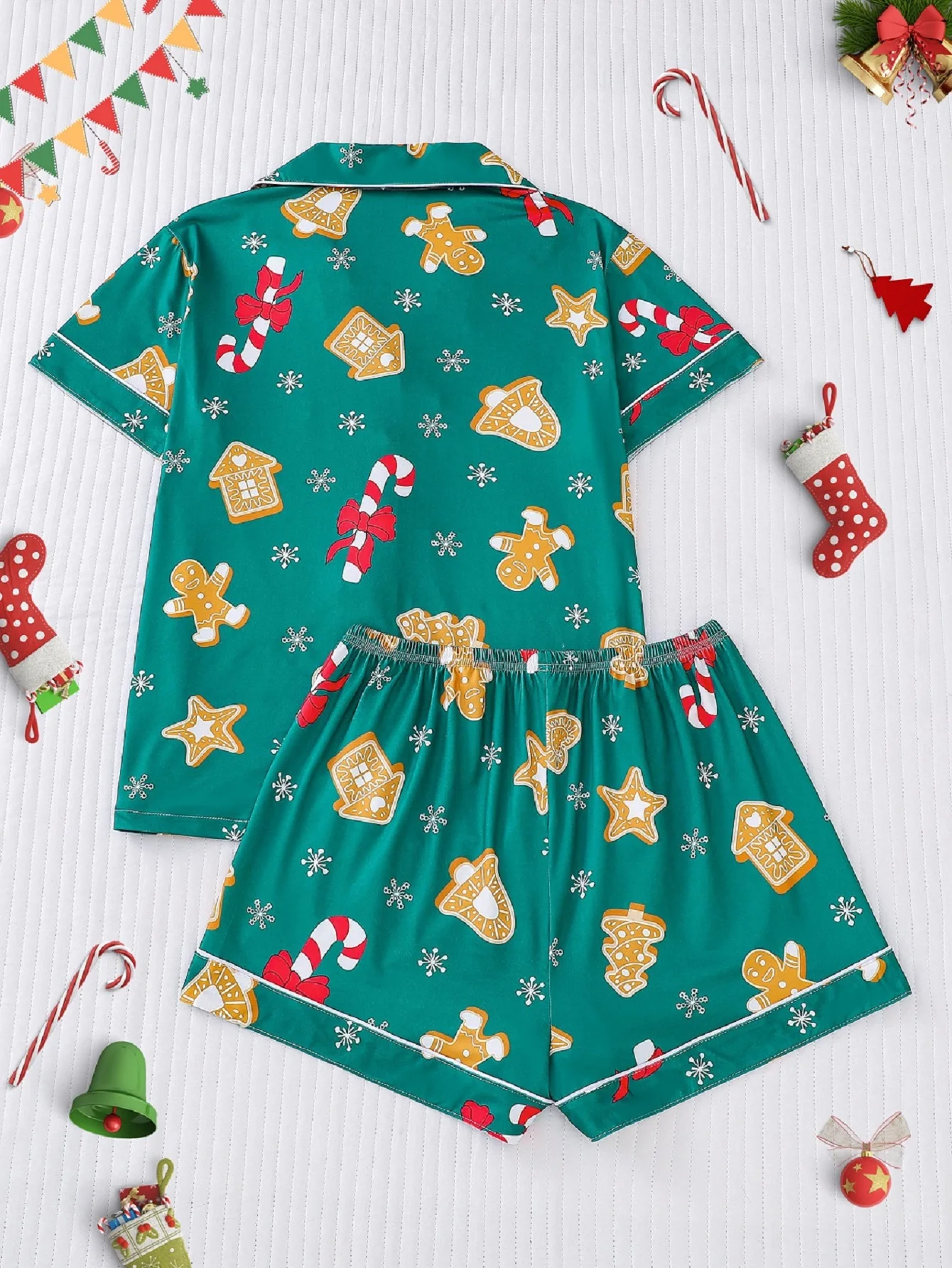 Christmas gingerbread man crutch print pajama set for women lapel short-sleeved top and loose shorts women\'s loungewear