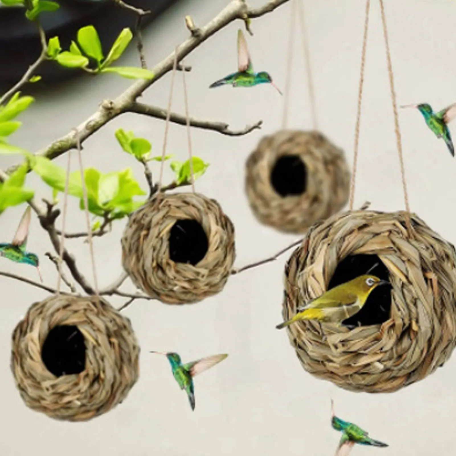 

4pcs D12cm Bird Nests Hand Woven Spherical Bird Nests For Hummingbird Parrot Sparrow Courtyard Grass Woven Spherical Bird's Nest