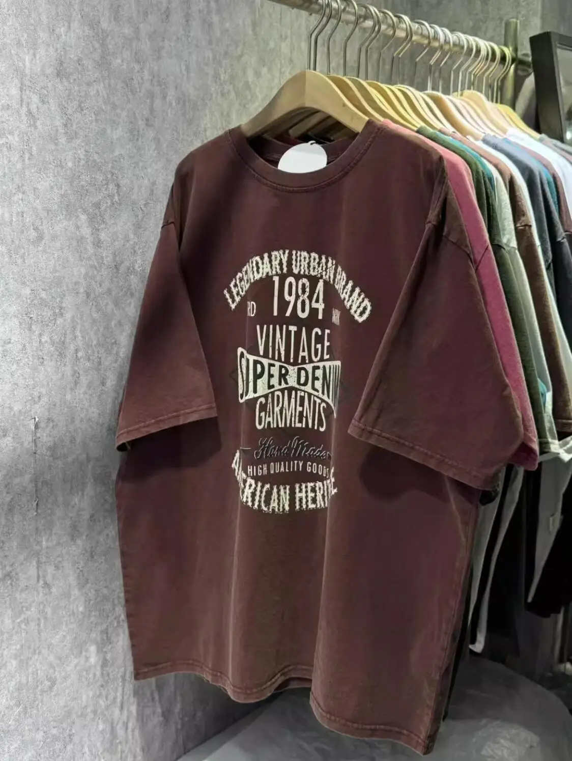 تي شيرت صيفي فضفاض بأكمام قصيرة مصبوغ بالشمع للنساء، تصميم عصري برقبة مستديرة مطبوع من ألياف البوليستر 00٪ بأسلوب عملي