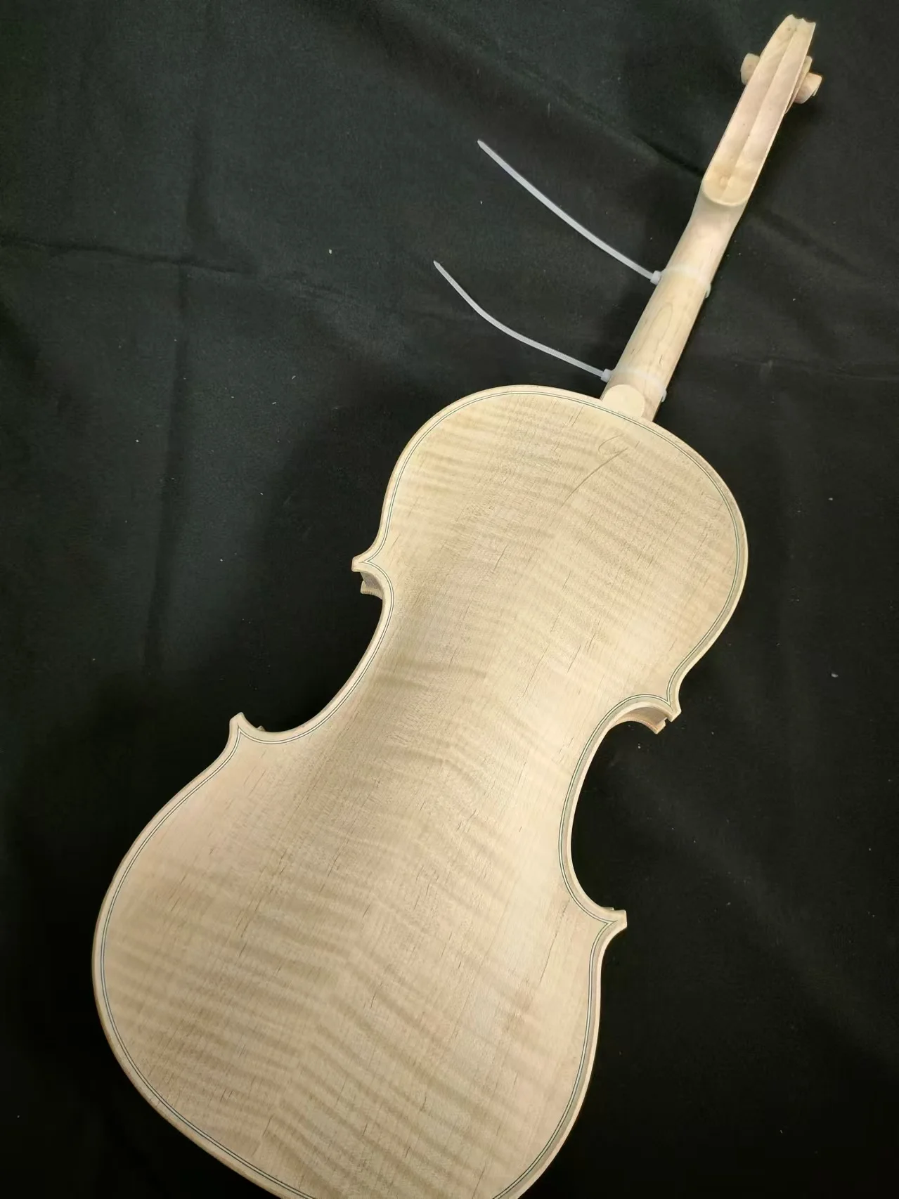 1PC White Violin Unvarnished Flamed Maple Back Spruce Top 4/4 ZHG24609#