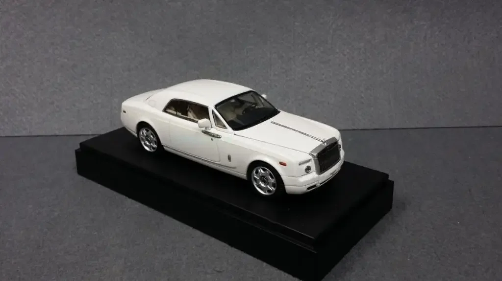 1:43 Phantom Two Door Hardtop Sports Car Alloy simulation micro car model collection decoration car toy gift