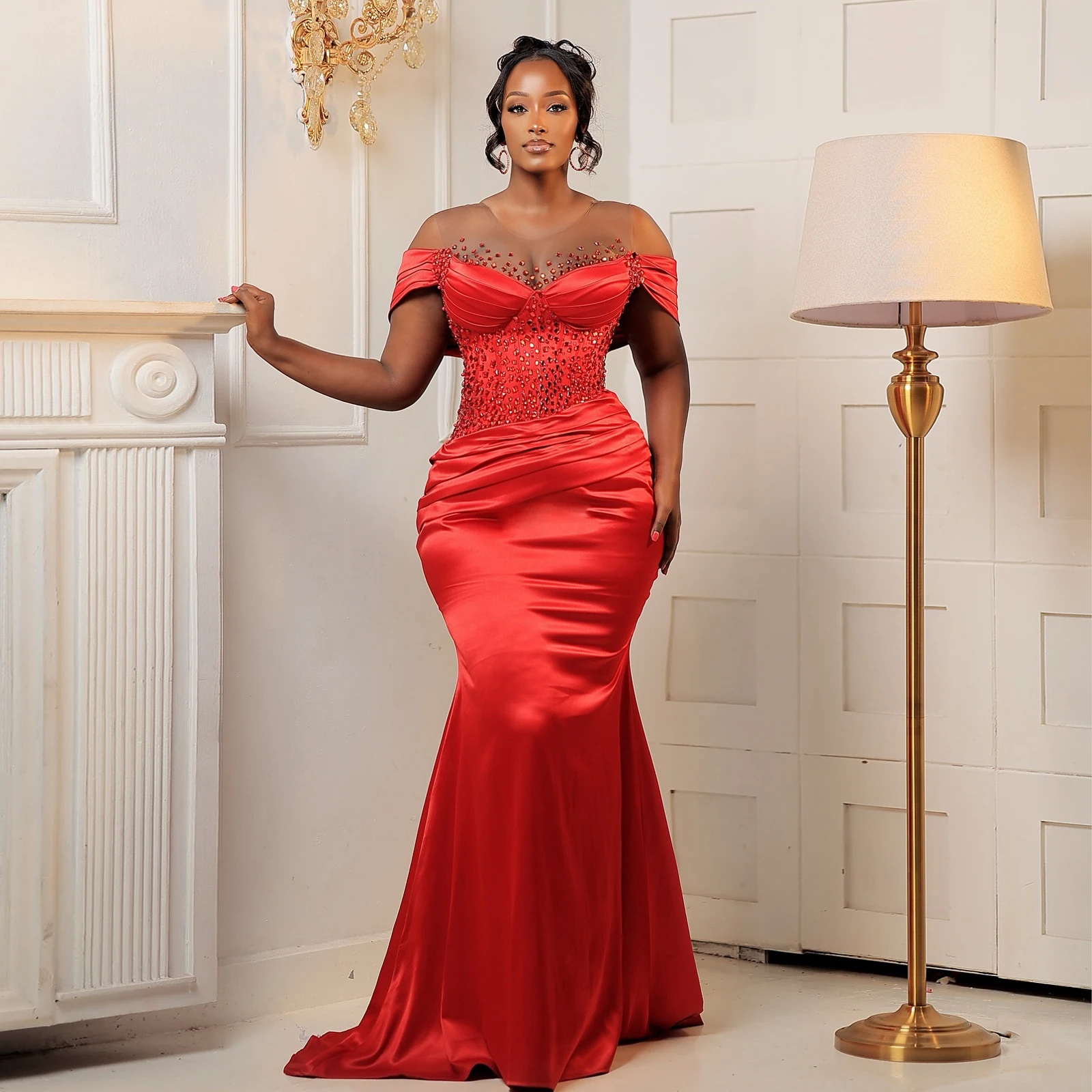 

Luxury Red Evening Formal Dress Off the Shoulder Sheer Neck Crystal Beads Satin Memaid Prom Pageant Party Gowns Robe De Soiree