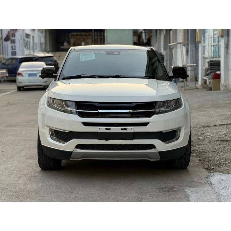 Bold Style SUV 2016 Landwind X7 Panorama Premium Automatic R20 Left Dark Leather Unique Look Panoramic Sunroof