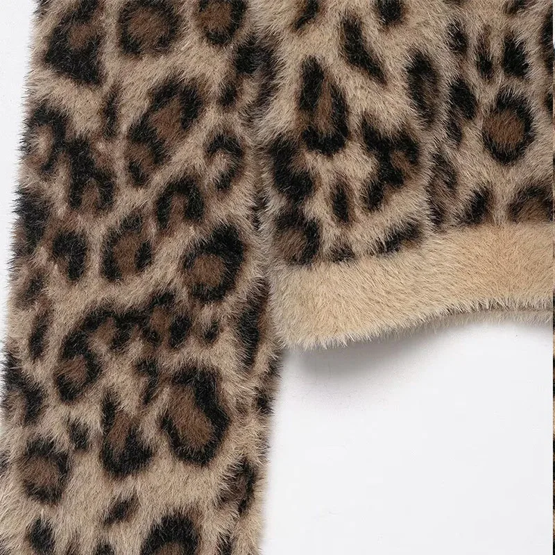 เสื้อสเวตเตอร์ลายเสือดาวขนเทียม ฤดูหนาว 2025 สไตล์อเมริกันใหม่ ตัดต่อ คอทรงโอ ถักนิตติ้ง แฟชั่น แขนยาวหนา อุ่น