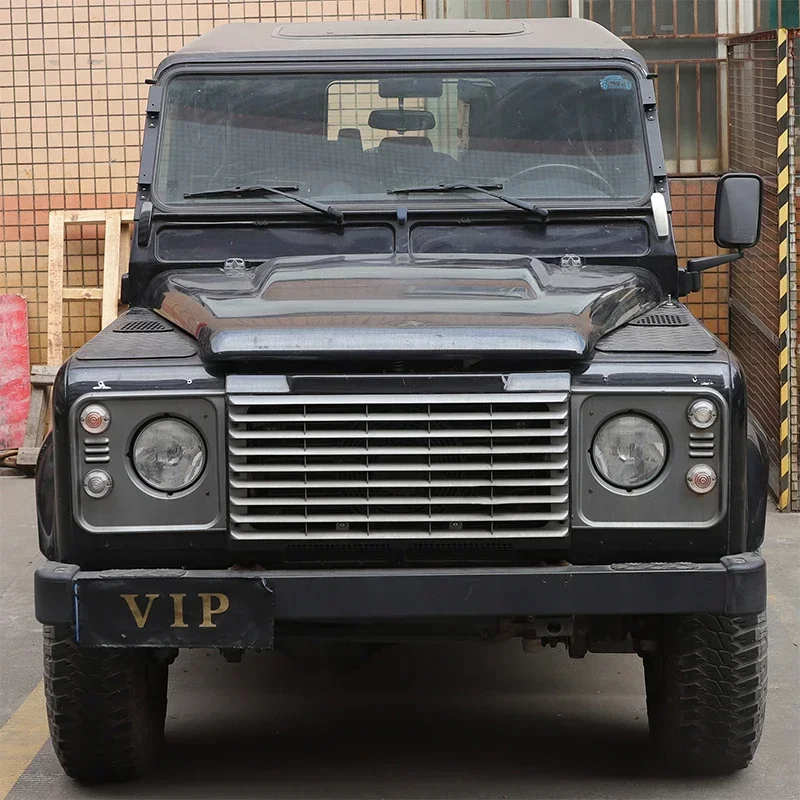 Czarna stal węglowa do Land Rover Defender 90 110 130 2004-2018 Uchwyty reflektorów słupka A LED Akcesoria samochodowe