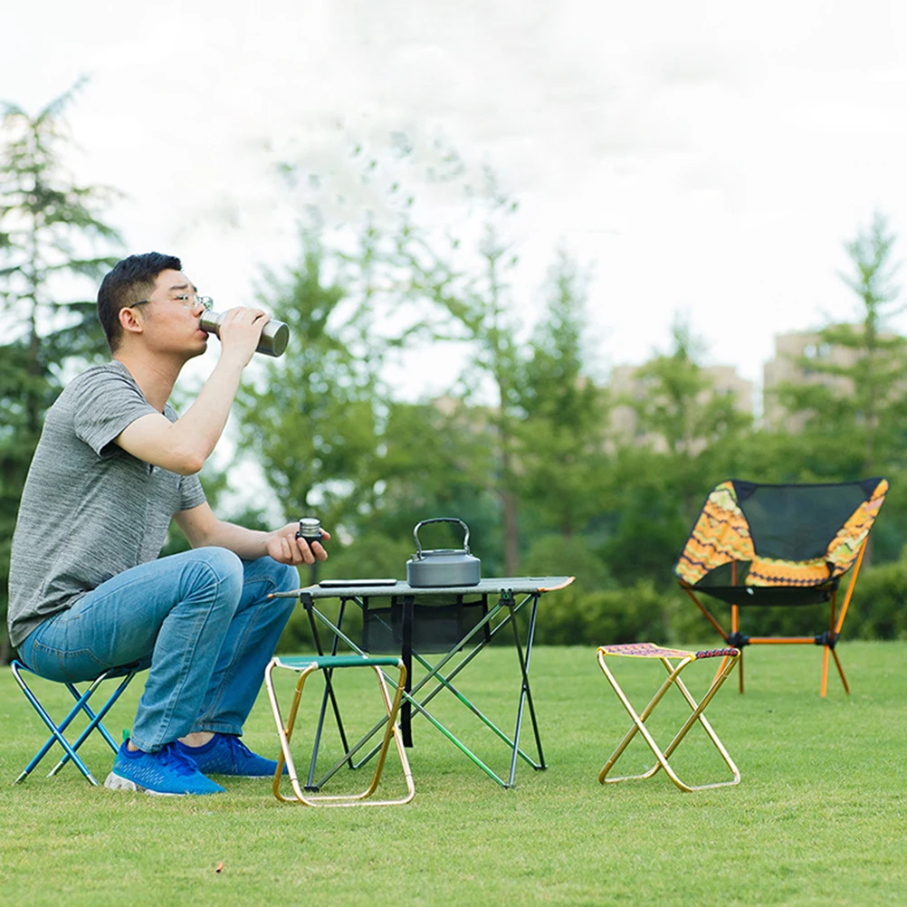 مقعد قابل للطي مدمج وخفيف الوزن من قماش أكسفورد وإطار من الألومنيوم كرسي محمول للتخييم وصيد الأسماك والحديقة باللون الأخضر #4
