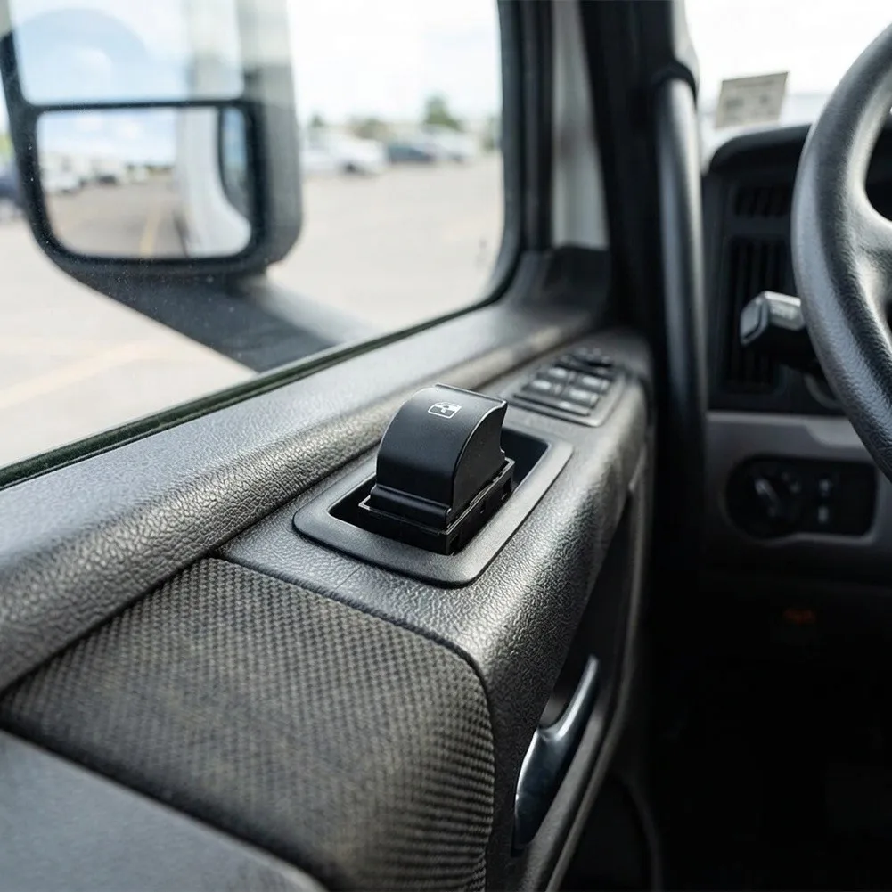 For Iveco Truck\'s Practical Solution Efficiently Designed Power for windows Button Featuring an Easy to Replace Format