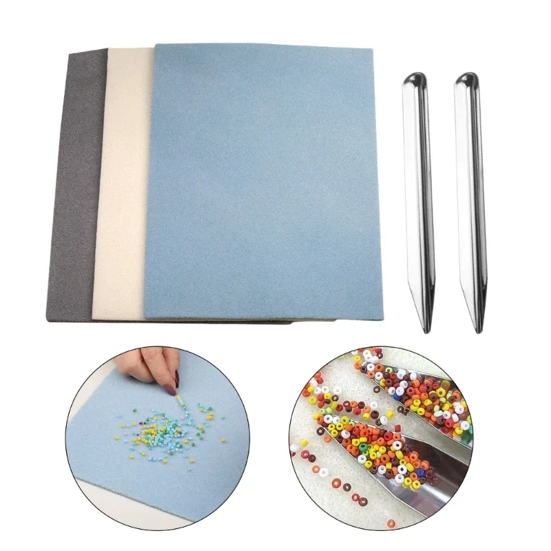 เสื่อเวิร์กสเตชันลูกปัดอเนกประสงค์หัตถกรรมพื้นผิวไม่มีการออกแบบลื่นแบบพกพาสำหรับร้อยลูกปัดแพ็ค 5 สีหรูหรา X3UD