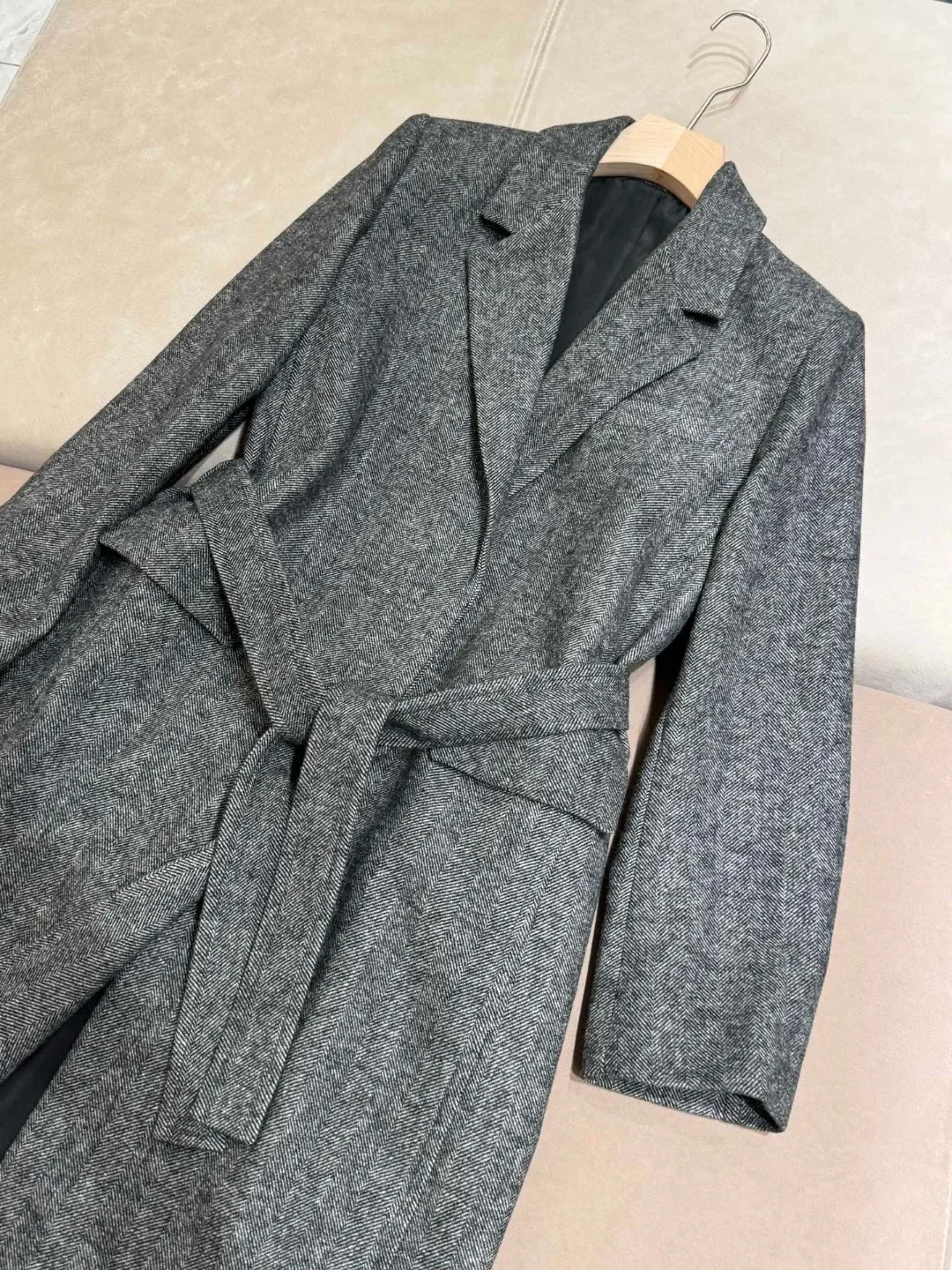 Autumn Winter Women Herringbone Wool Jacket Notched Single Breasted Long Sleeve Vintage Female Mid-Length Coat