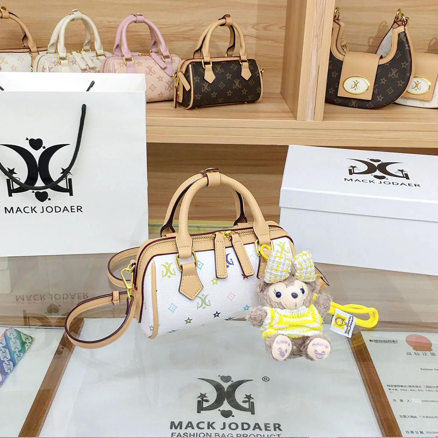 

Unique Elegant Vintage Diaper Bag For Women Minimalist Designer Leather Large Capacity Luxury Fashion Tote Bag