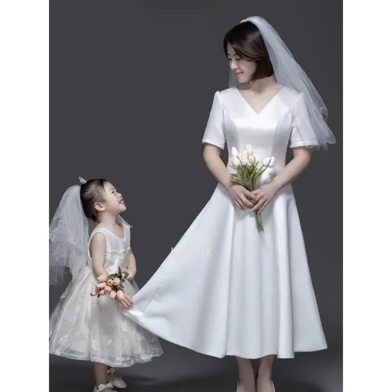 

Simple Light Midi Wedding Dresses Women V-neck A Line Formal Evening Dresses Chic White Soft Satin Photos Shoot Bridal Dress