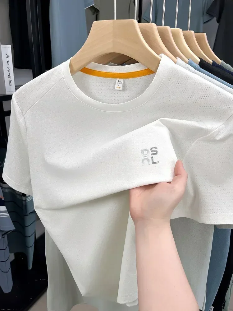 

2025 Ice Silk Short Sleeved T-shirt Men's O Neck Casual Tops Summer New Cool and Breathable Fashion Clothing T Shirt