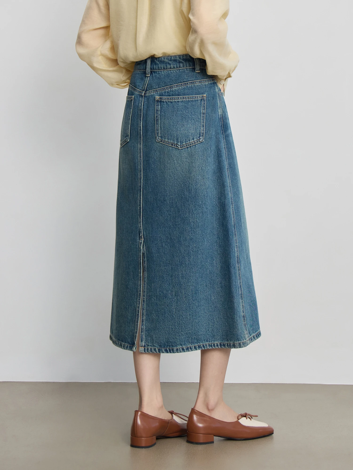 ZIQIAO Retro Solid Denim Skirt For Women 2024 Autumn New High Waist Versatile Casual Mid-length Chic A-line Skirt 24ZQ93022