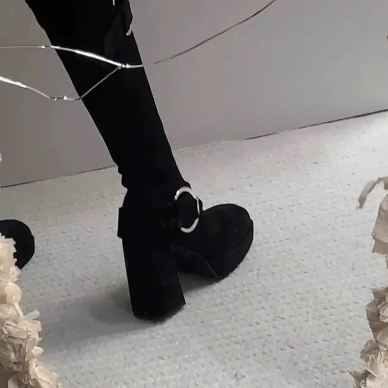 Autumn Winter Long-leg Boots  New Square Toe Cow Suede Side Zip Metal Buckle Platform Block Heel Shoes