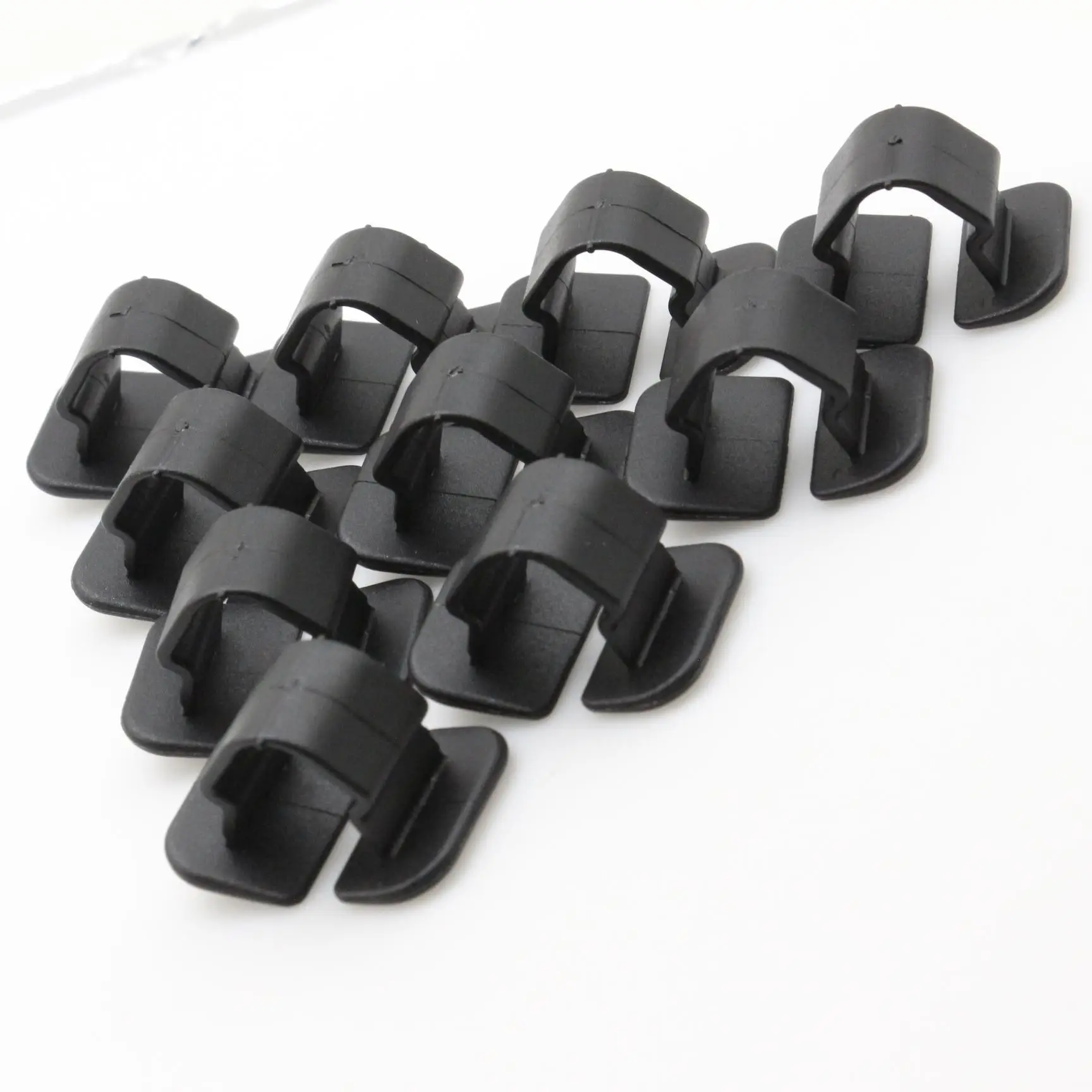 10 pcs Bonnet Mat Heat Insulation Holder Clips Black Nylon Fastener For VW Passat Golf Audi A6 Q7 Phaeton Replace 1H586384901C