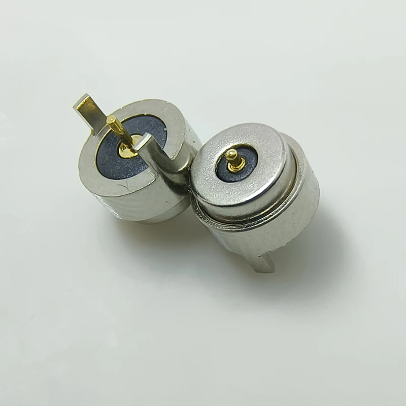 RJY56020 2Pin Kepala Magnetik Pria dan Wanita 5-6Mm Pasangan Steker Kecil Konektor Pin Hisap Perangkat Cerdas Sakelar Listrik