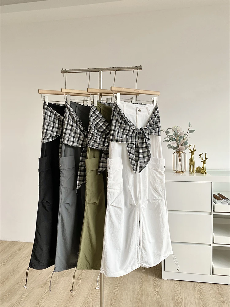 

Лето 2021, женские новые американские стильные ретро-дизайны, персонализированные универсальные быстросохнущие брюки-карго с клетчатой пердежкой