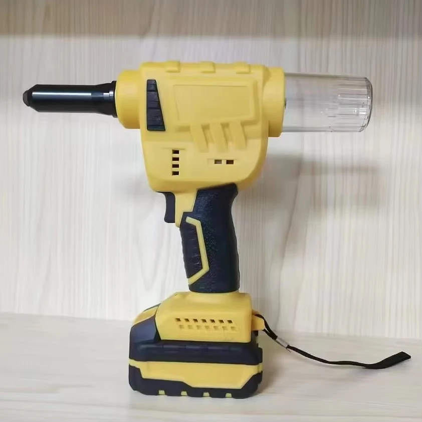 Pistola per rivetti automatica con batteria a percussione a batteria resistente e durevole. Pistola per rivetti per utensili elettrici efficienti