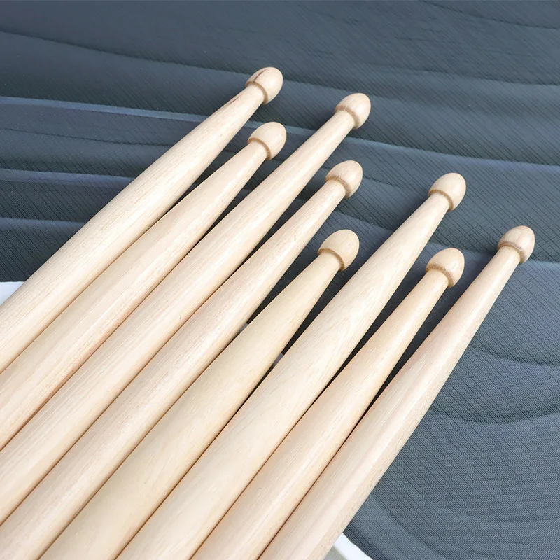 Un par de baquetas de tambor 5A/7A para principiantes, palos de Jazz suaves sin rebabas, baquetas de práctica específica de rendimiento, arce de primera clase