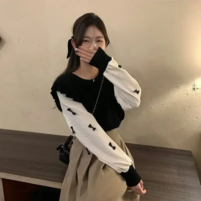 Knitted Top for Women Kawaii Black Ladies Sweaters Round O Neck Pullovers Cute Winter Thermal Blouse Jumper Y2k Fashion Korea