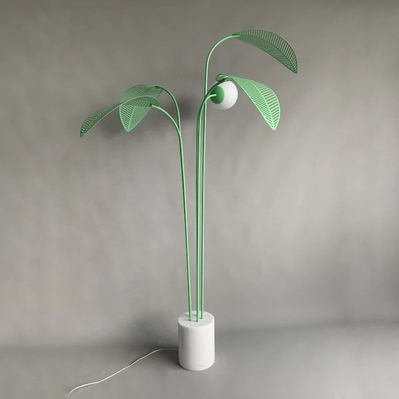 

New Chinese creative floor lamp personalized plant light luxury design sense living room