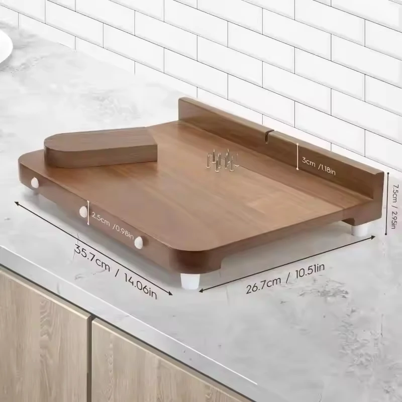 Custom adaptive one-handed cutting board with 10 spikes, suitable for one-handed use by stroke patients, wooden kitchen cutting