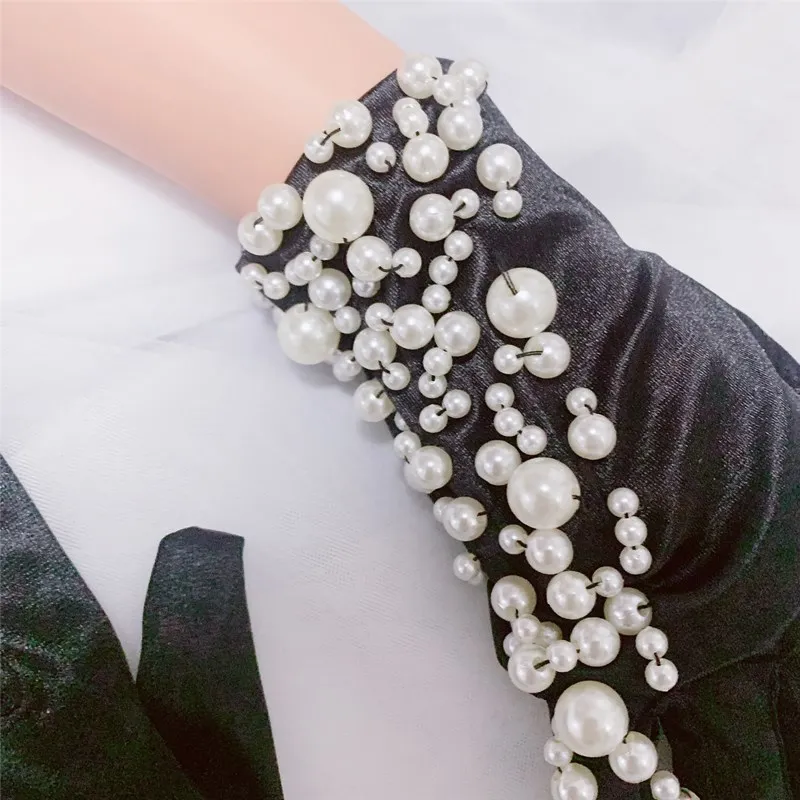 Women's Elegant Pearl Beaded Black Satin Glove Female Spring Summer Vintage Sunscreen Driving Photograph Glove R423