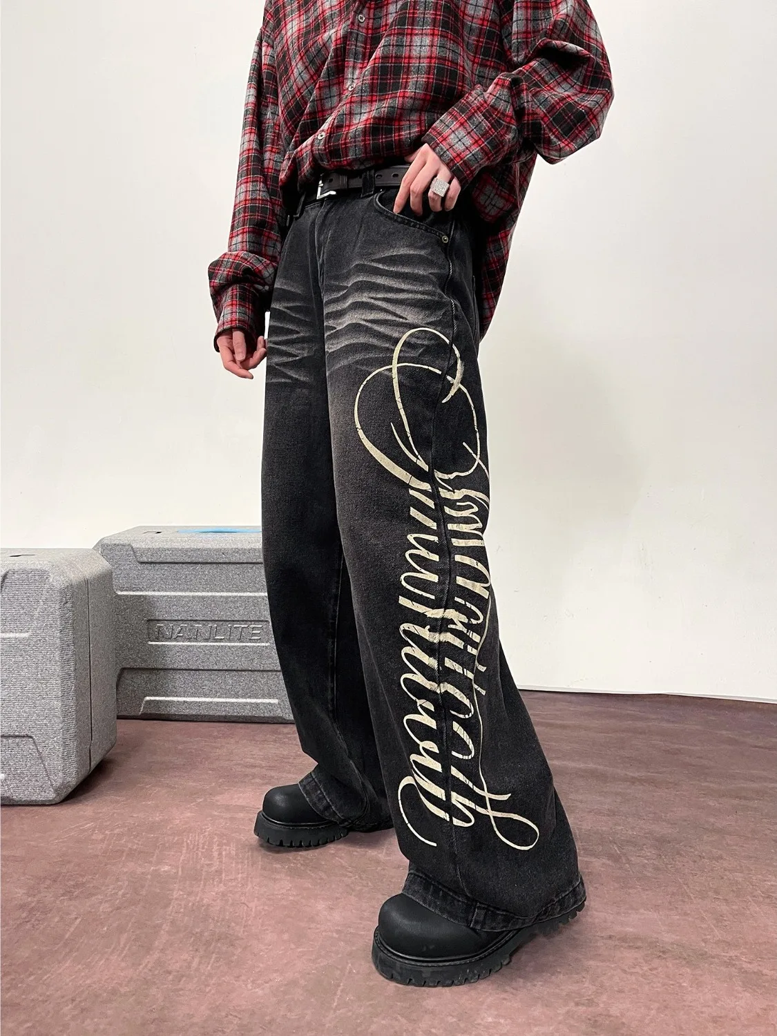 

Мужские джинсы с буквенным принтом в американском стиле ретро, свободные прямые брюки, осенне-зимний дизайн, повседневная одежда, молодежные джинсы