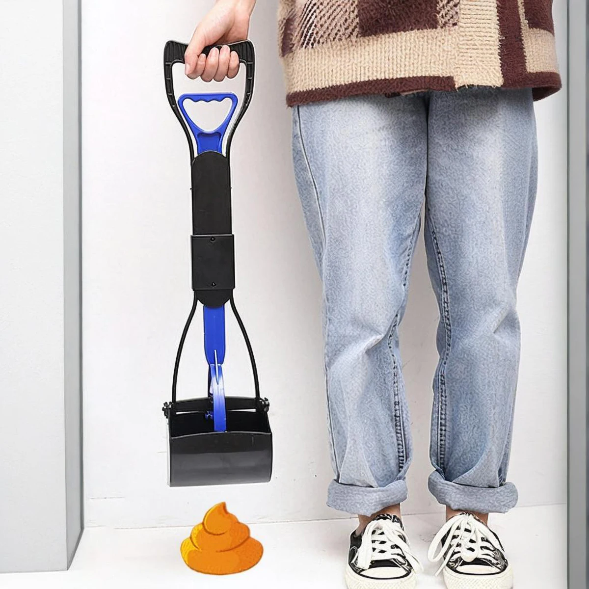 Recogedor plegable para excrementos de mascotas con mango ergonómico, 60 cm de longitud, material ABS, negro y azul