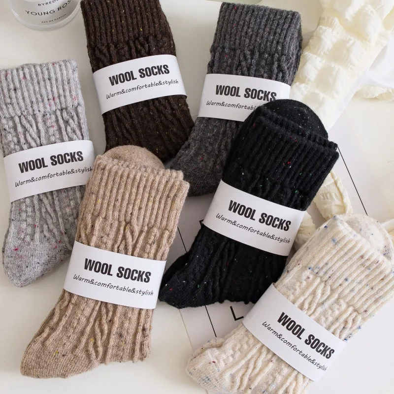 

Women's Socks Japanese Solid Color Harajuku Simple Kawaii Sweet Versatile Mid Tube Socks Winter Thick Plush Warm Socks For Girl