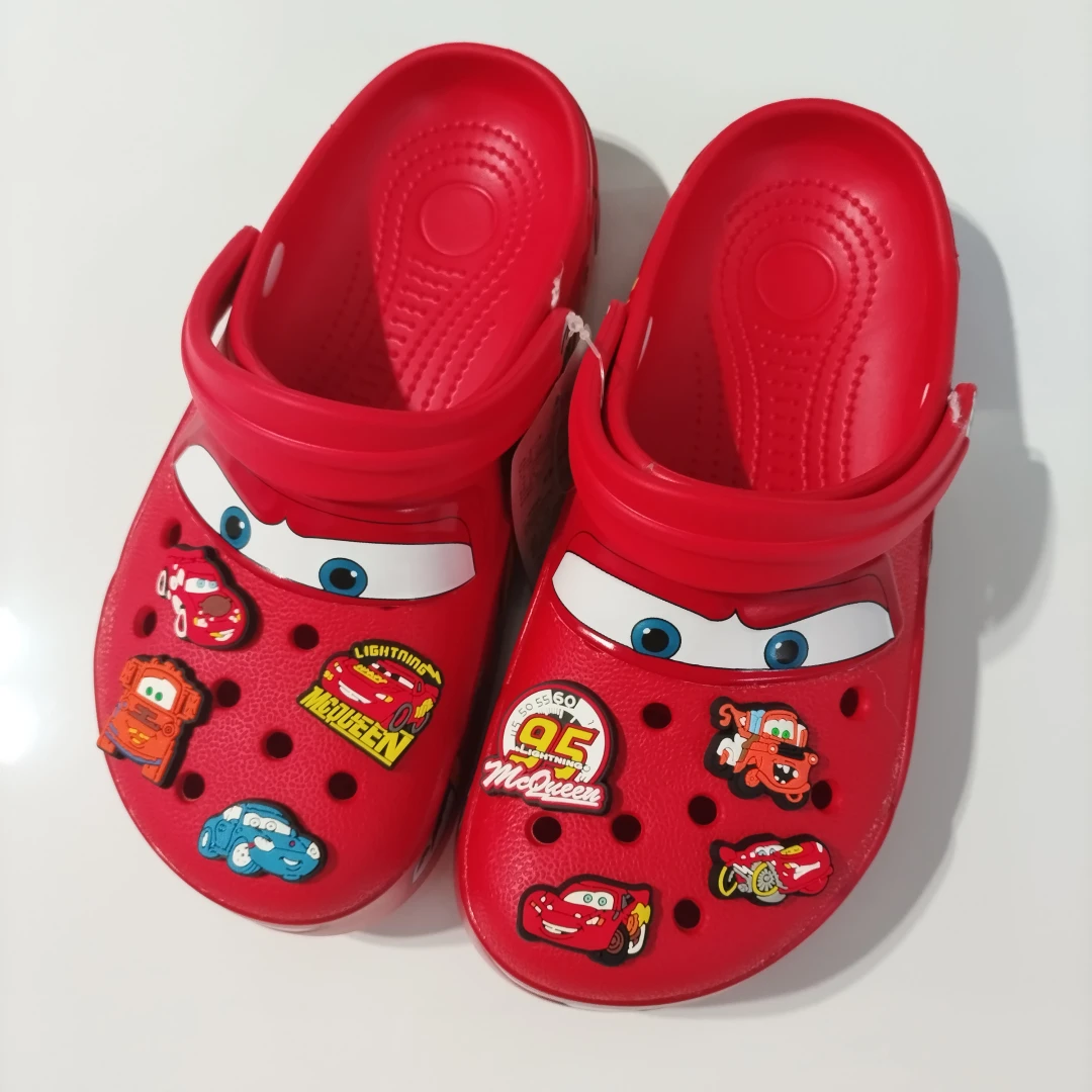 

Croc-Style Clogs Slide Sandals Disney Cars Classic Red McQueen with shoe charms Non-Slip Breathable Beach Shoes Slippers