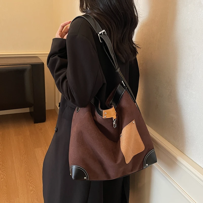 

Большая вместительная модная сумка через плечо из искусственной кожи с заклепками, однотонная повседневная сумка через плечо, лидер продаж, сумки для женщин Bolsas Femininas