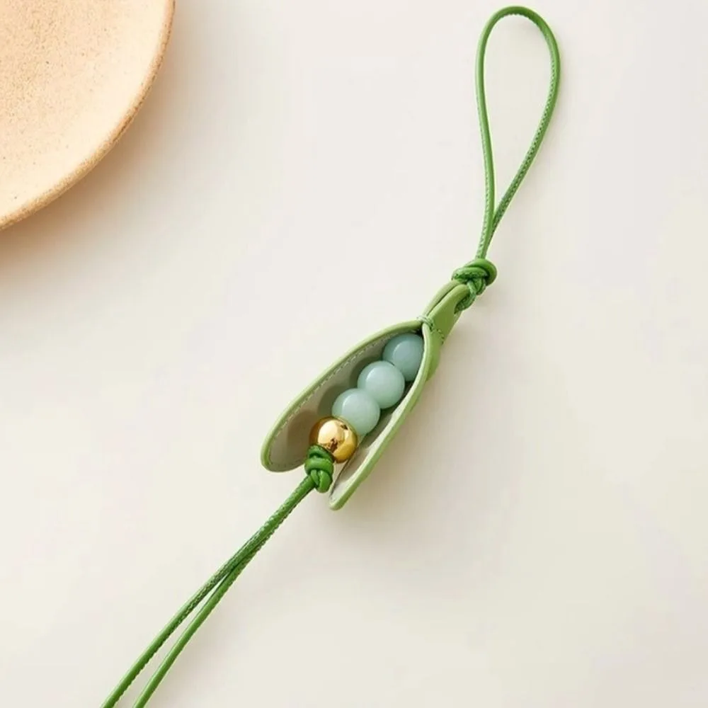 

Fashion High-End Pea Pendant Handmade Leather Pea Keychain All-match Style Green Pea Bag Charm Trendy Accessory