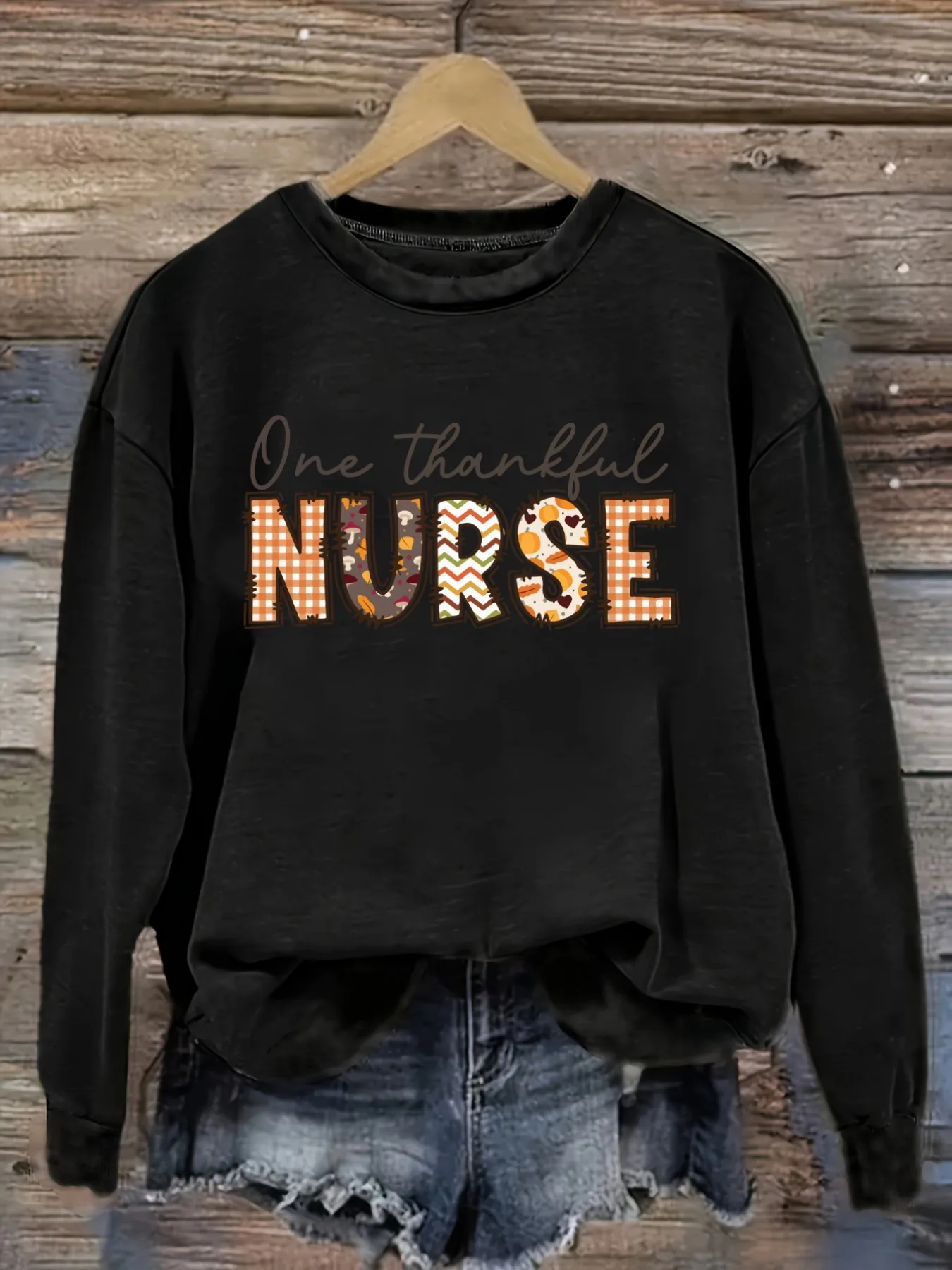 Women's Casual Long Sleeve Crew Neck T-Shirt One Thankful Nurse Pattern Print Design, Round Neck Women's Clothing, Machine Washable, Slightly Elastic, Loose Fit, Spring Autumn Winter Women's T-Shirt, Halloween Costume Outfit