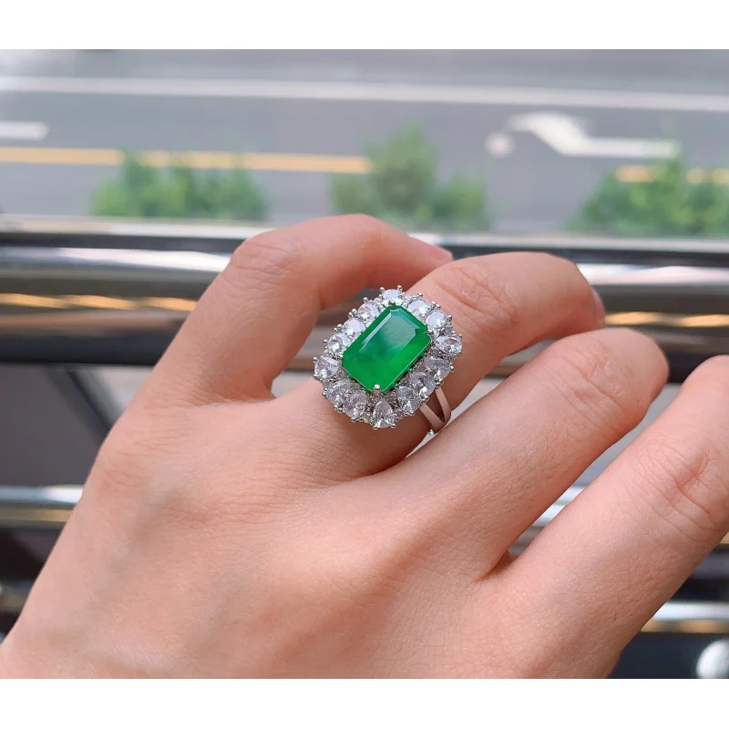 

New Jewelry Emerald Gemstone Vintage Style Ring Creative Diamond-Encrusted Women's Ring Wholesale